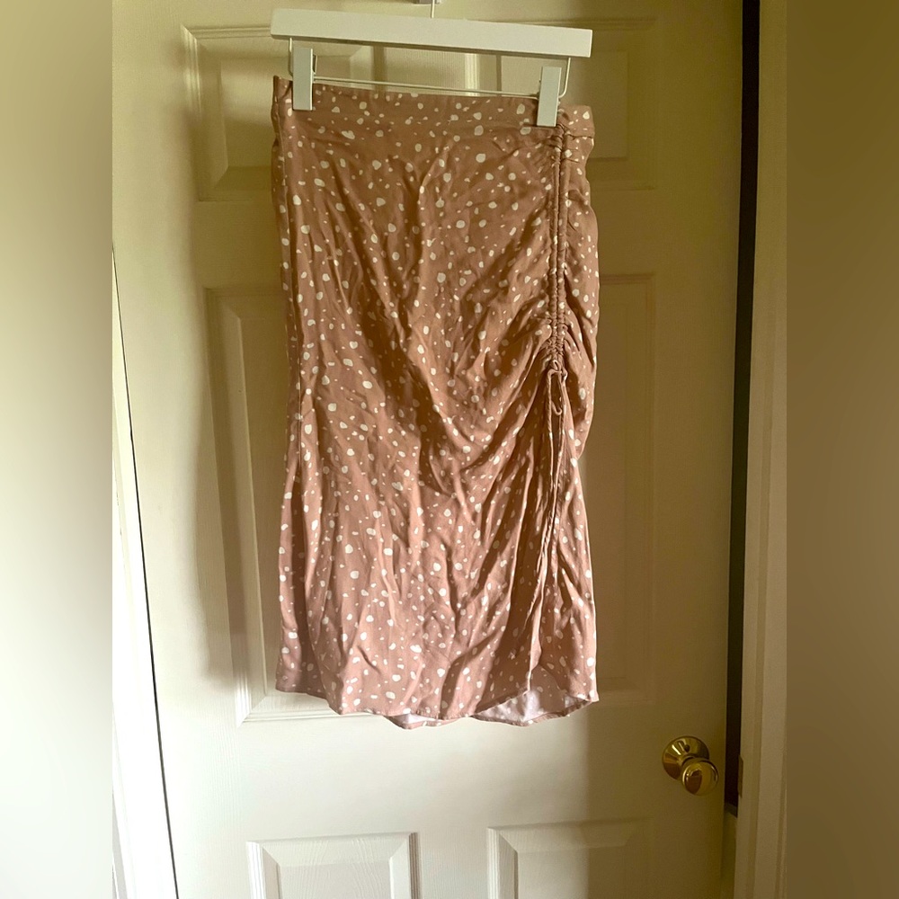 Summer skirt with side adjustable, slit